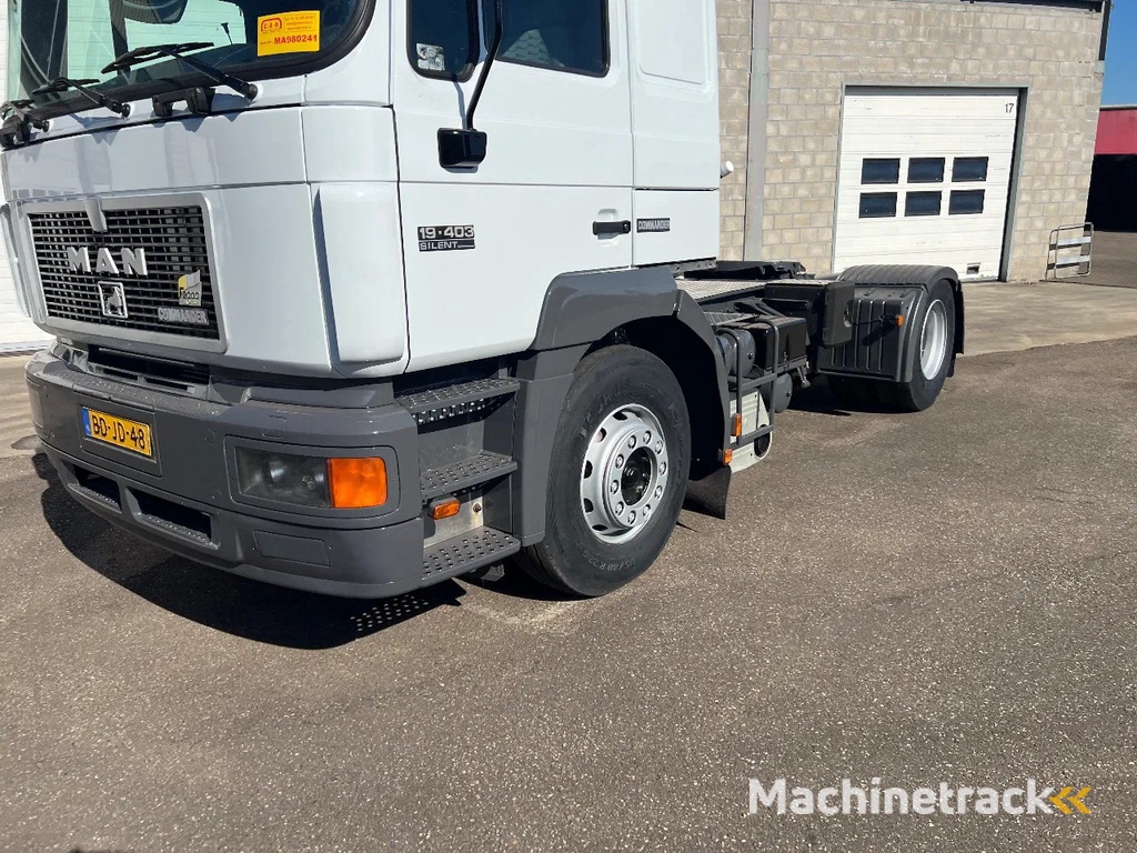 MAN 19.403 F2000 Met kiphydrauliek -  manual gearbox