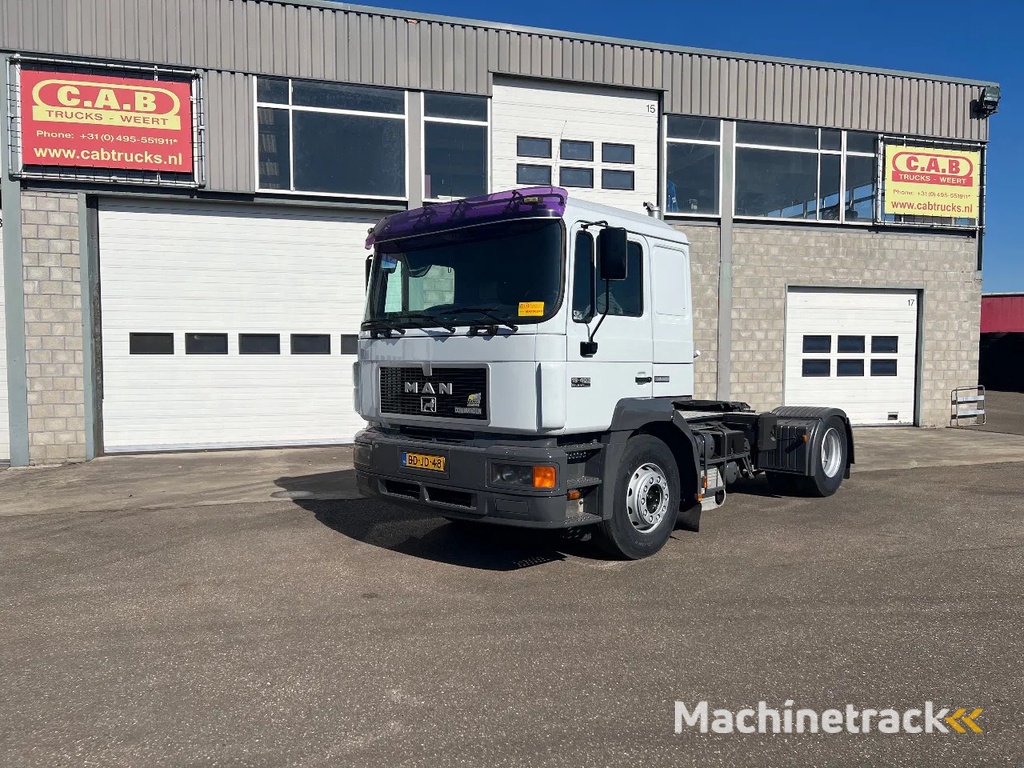 MAN 19.403 F2000 Met kiphydrauliek -  manual gearbox