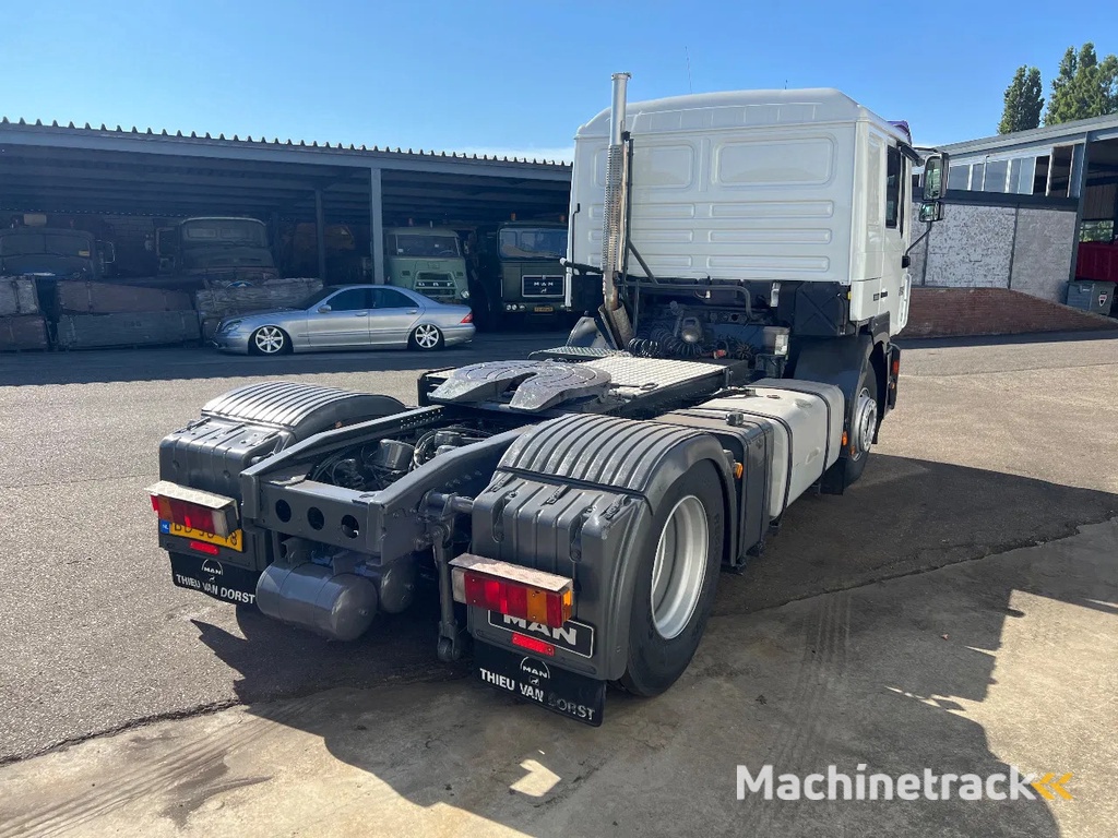MAN 19.403 F2000 Met kiphydrauliek -  manual gearbox