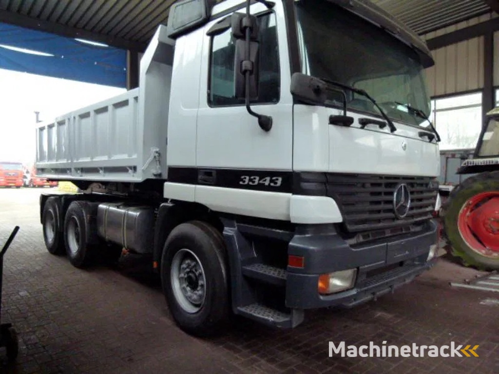 Mercedes-Benz Actros 3343 6x4 - Telligent with 3 pedals