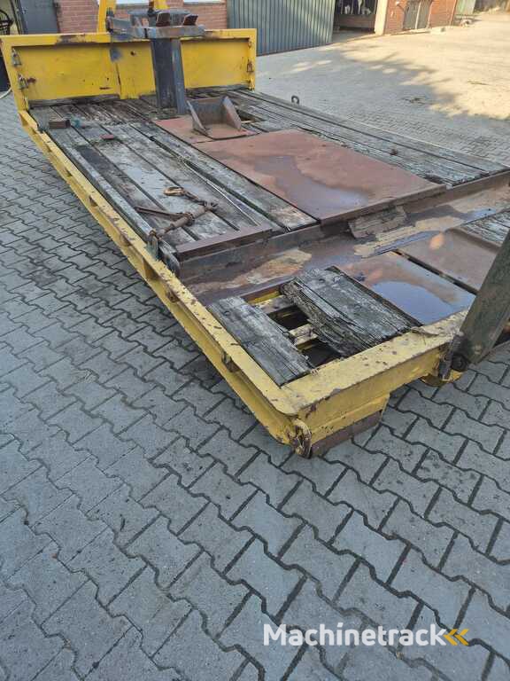 Laadvloer Haakarm met Oprijkleppen plateau container machine