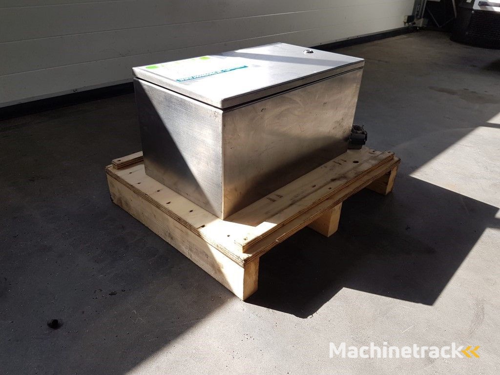 Merlin Gerin Breaker 800 Ampere in RVS kast as New !