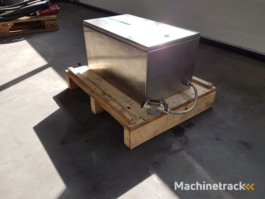 Merlin Gerin Breaker 800 Ampere in RVS kast as New !