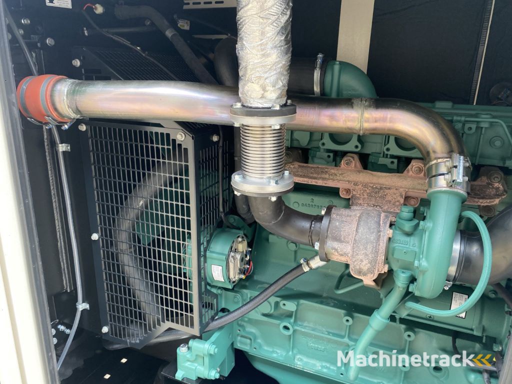 Volvo TAD 532 GE 145 kVA Silent generatorset New !