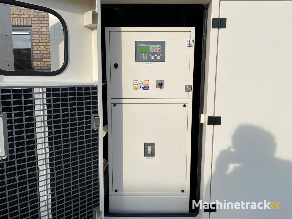 Volvo 225 kVA Stage 3A TAD 753 GE Silent generatorset