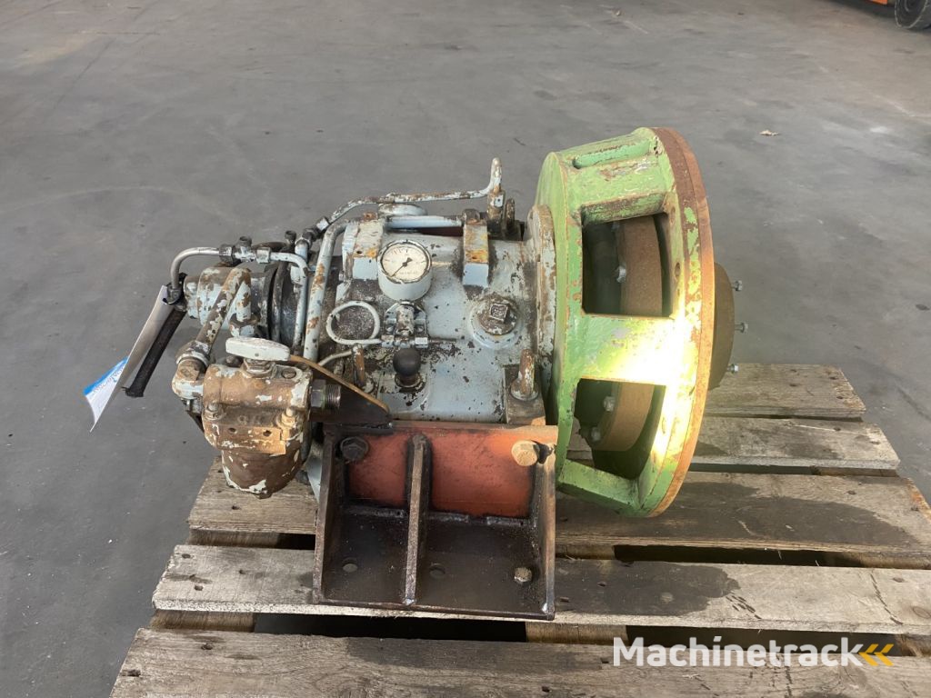 Masson Keerkoppeling 300 PK Ratio 1 : 4 Gearbox Marine