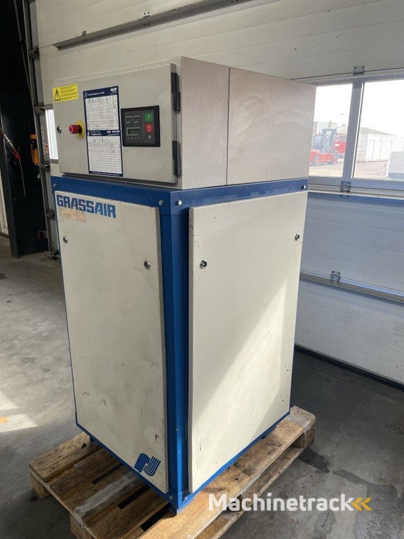 Grassair WIS11.7 4 kW 550 L / min 7 Bar watergesmeerde schroefcompressor