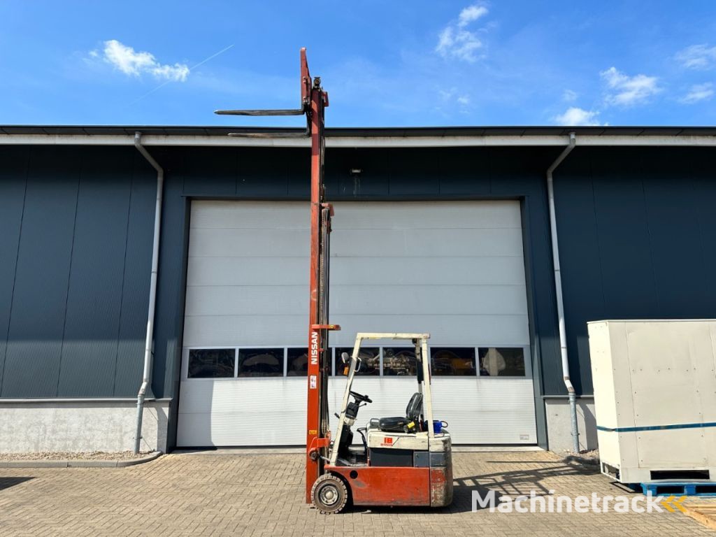 Nissan N01L18U 1.8 ton Triplex Freelift Sideshift Elektra Heftruck Accu 2016 !