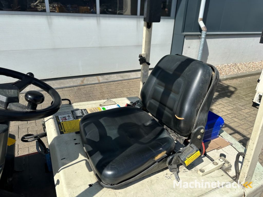 Nissan N01L18U 1.8 ton Triplex Freelift Sideshift Elektra Heftruck Accu 2016 !