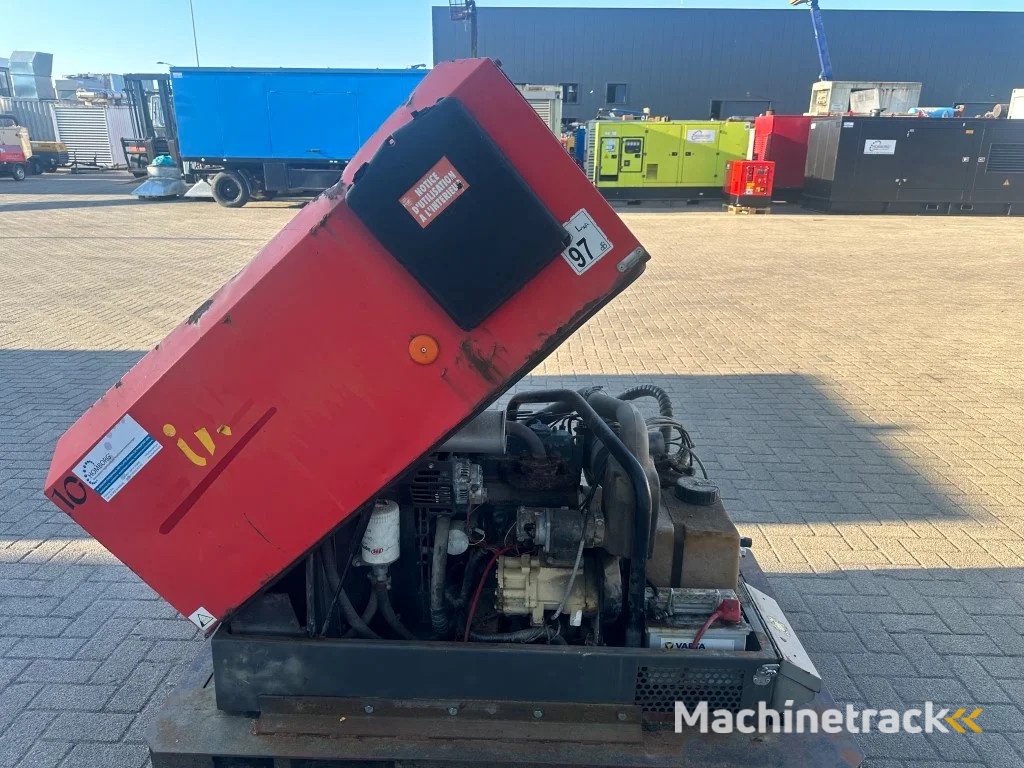 Ingersoll Rand 720 R1051SF Kubota D1005 Diesel Compressor 2000 L / min 17.5 kW 8.6 Bar
