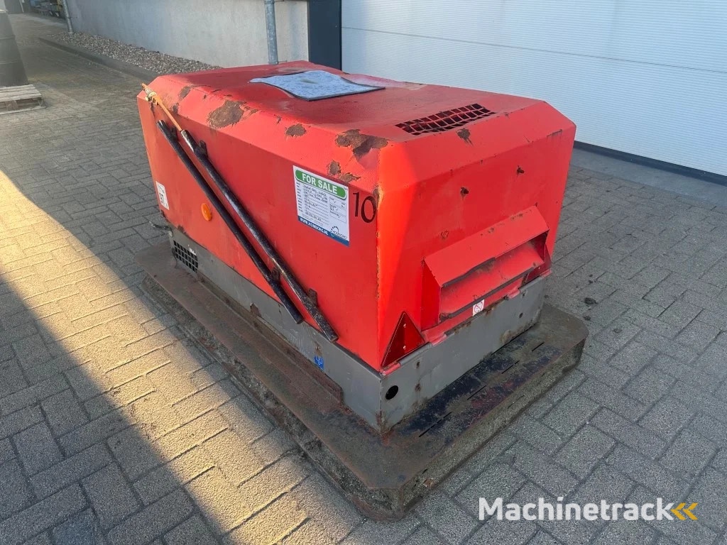 Ingersoll Rand 720 R1051SF Kubota D1005 Diesel Compressor 2000 L / min 17.5 kW 8.6 Bar
