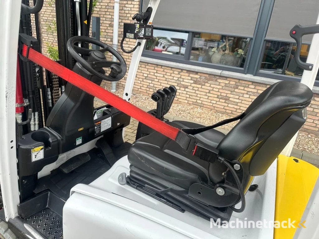 Hyster J1.8XN MWB 1.8 ton Triplex Freelift Sideshift Positioner Elektra Heftruck Accu 2023