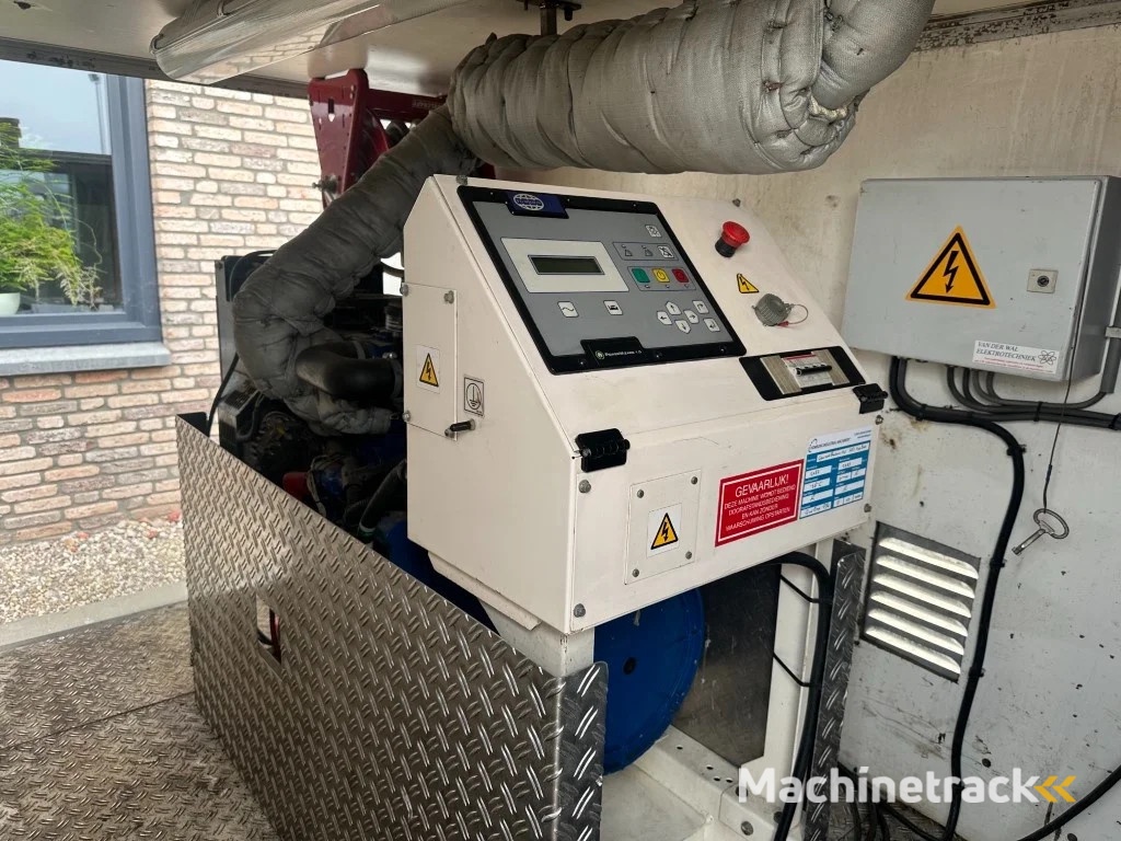 Perkins DIBO IBH-M 20015 Hogedruk unit 200 Bar 15 L / min Mobiele Aanhanger 12.5 kVA aggregaat
