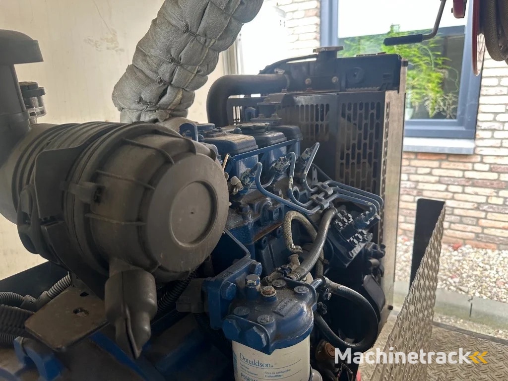 Perkins DIBO IBH-M 20015 Hogedruk unit 200 Bar 15 L / min Mobiele Aanhanger 12.5 kVA aggregaat