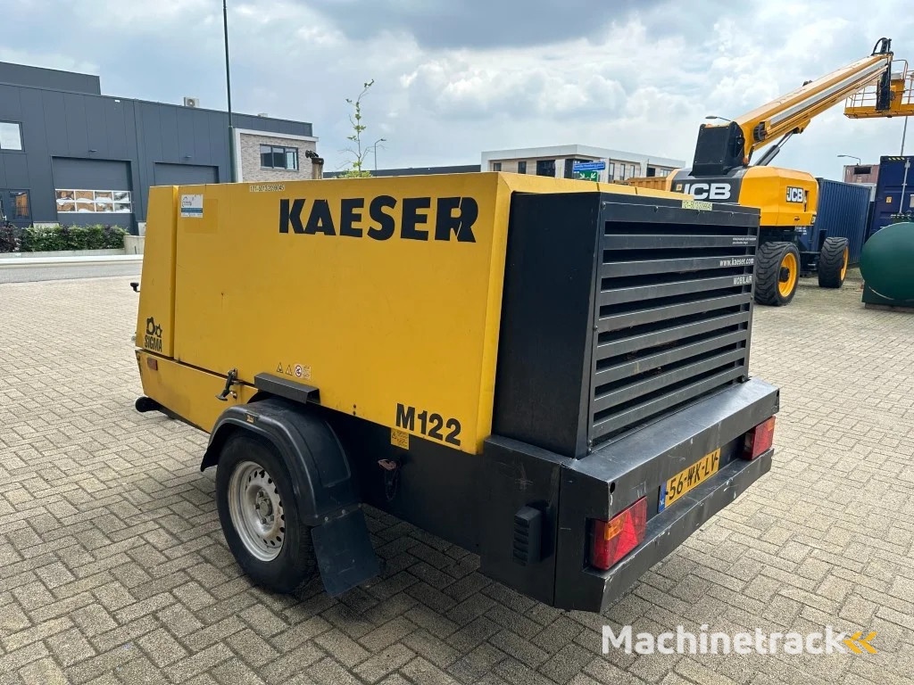 Kaeser M122 Deutz 11.1 m3 / min 7 Bar 83 kW Mobiele Diesel Compressor