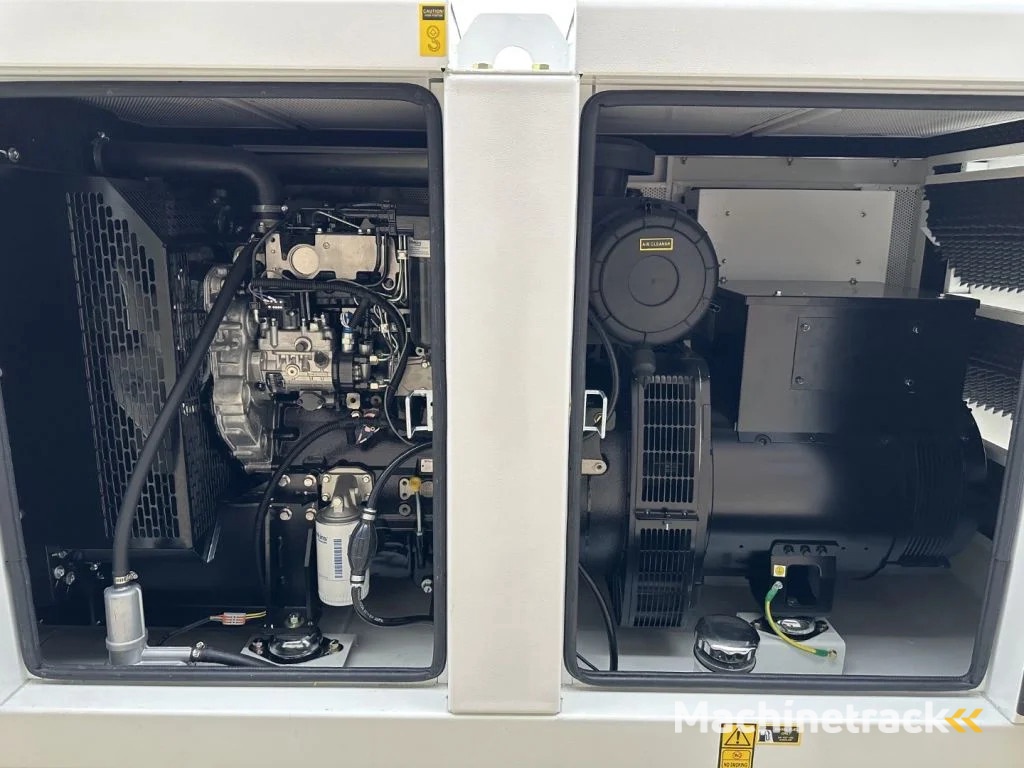 Perkins 1104C-44TAG2 Leroy Somer 110 kVA Silent generatorset