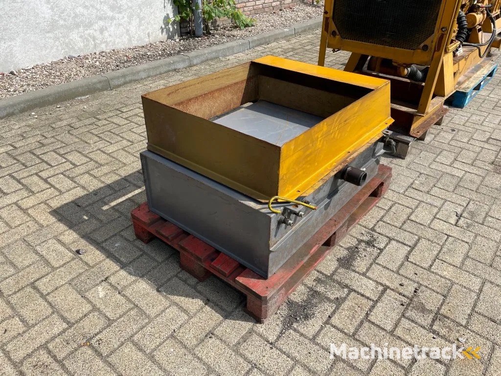 Henschel 4R1112 diesel 60 kVA generatorset only 551 H