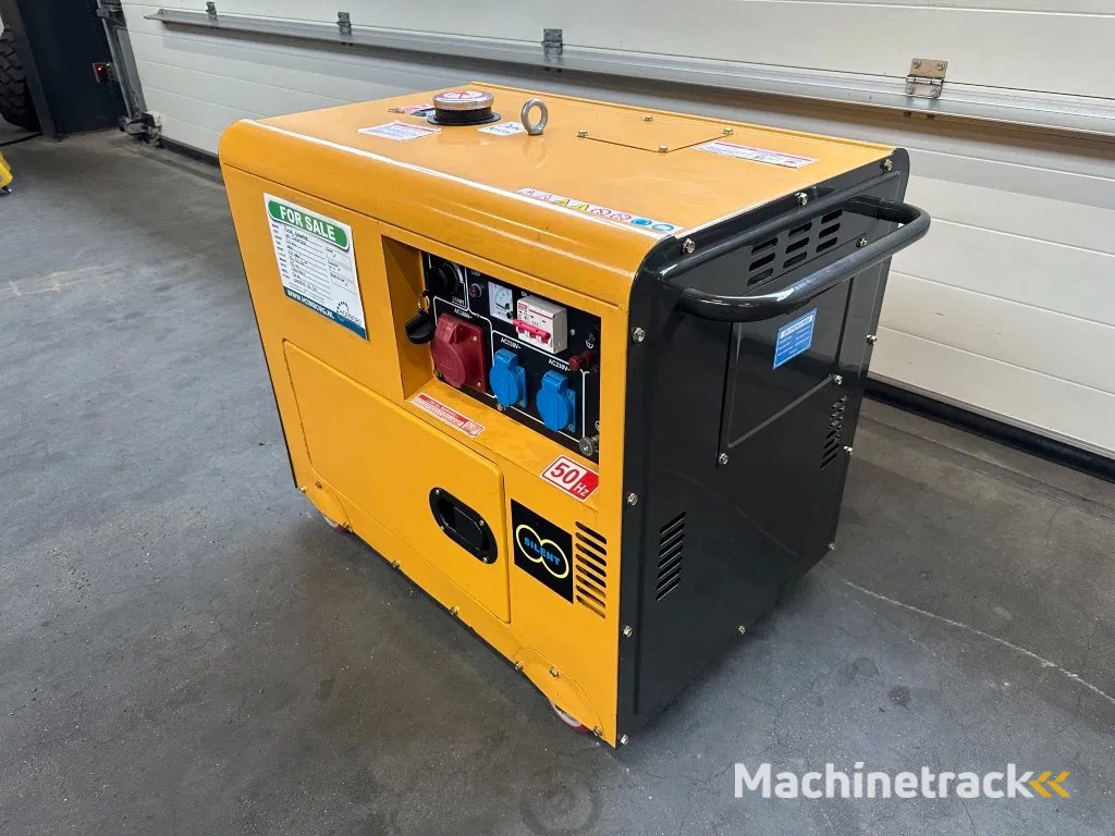 Diesel Diesel Generator UK-9500 5.5 kW 230 en 400 Volt Silent Diesel generator New !