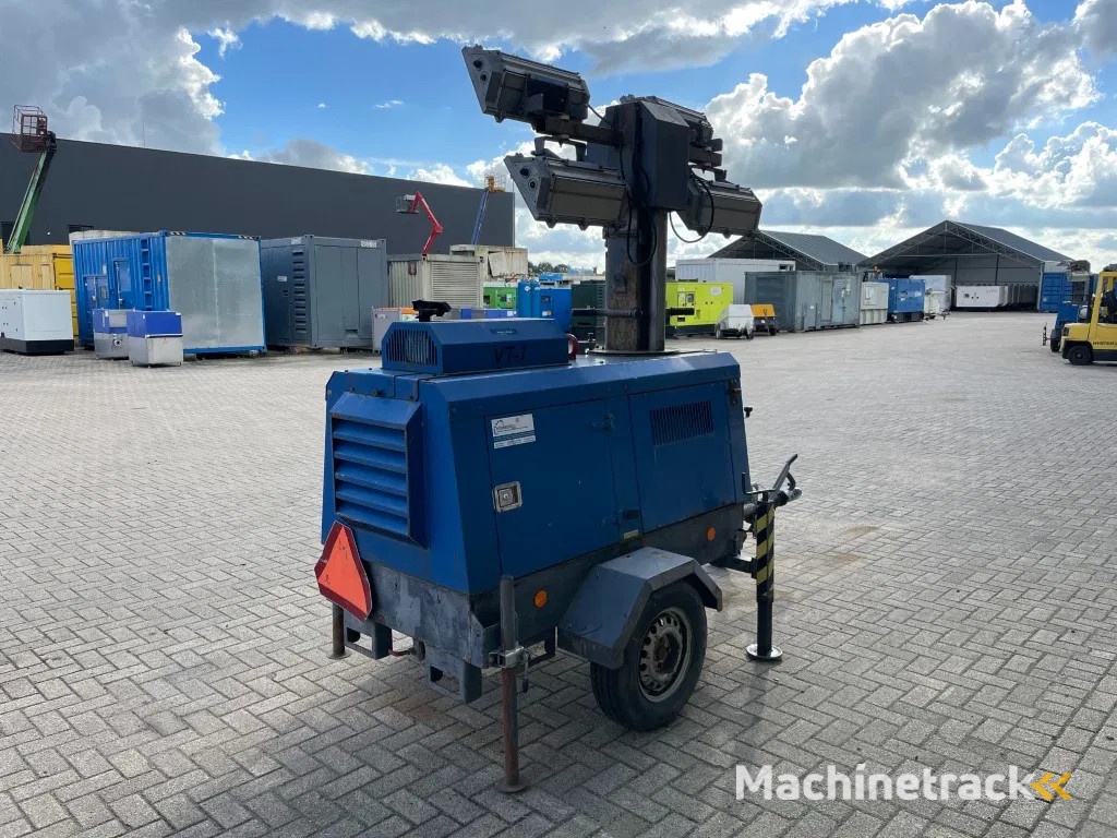 Kubota Superlight VT1 mobiele lichtmast-generator