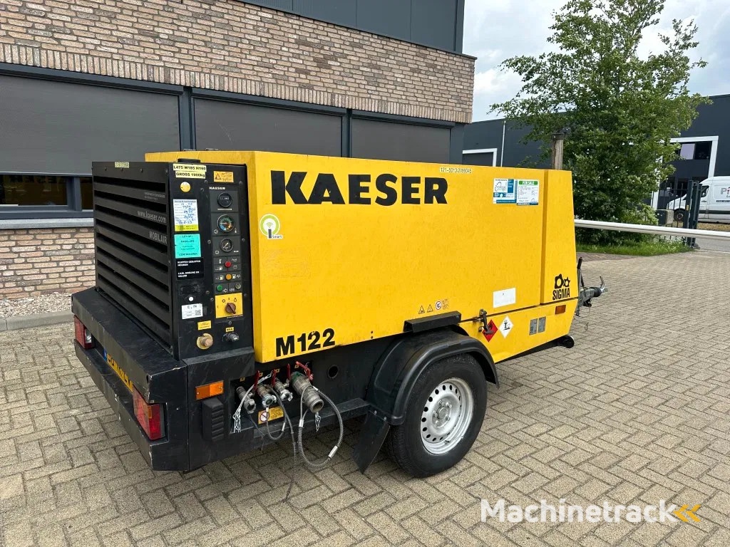 Kaeser M122 Deutz 11.1 m3 / min 7 Bar 83 kW Mobiele Diesel Compressor