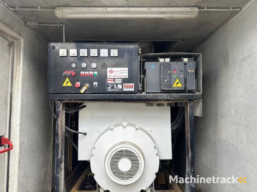 Cummins KTA 38 G5 Leroy Somer 1000 kVA Silent generatorset in container