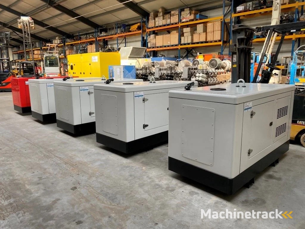 Himoinsa HYW-17 Yanmar Stamford 19 kVA Supersilent Stage 5 Generatorset Nieuw !
