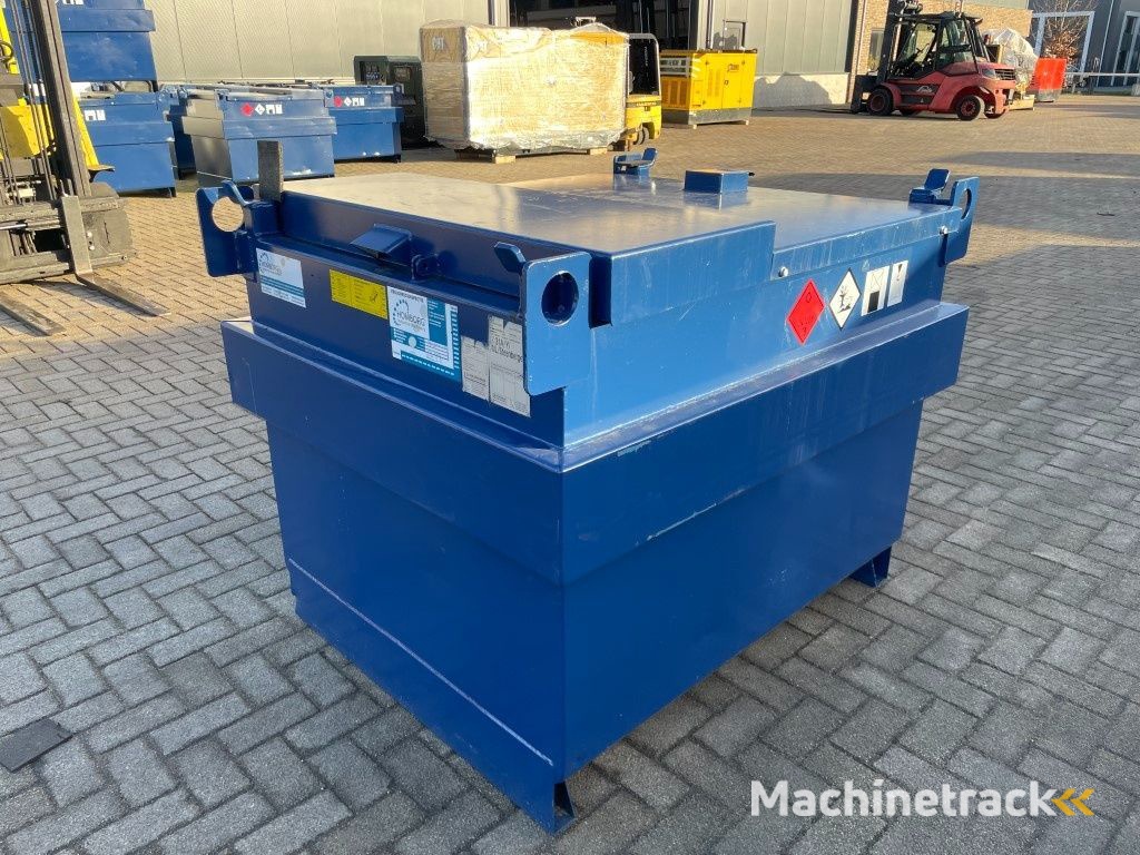 Kiwa IBC Steenbergen 750 liter Dieseltank met handpomp