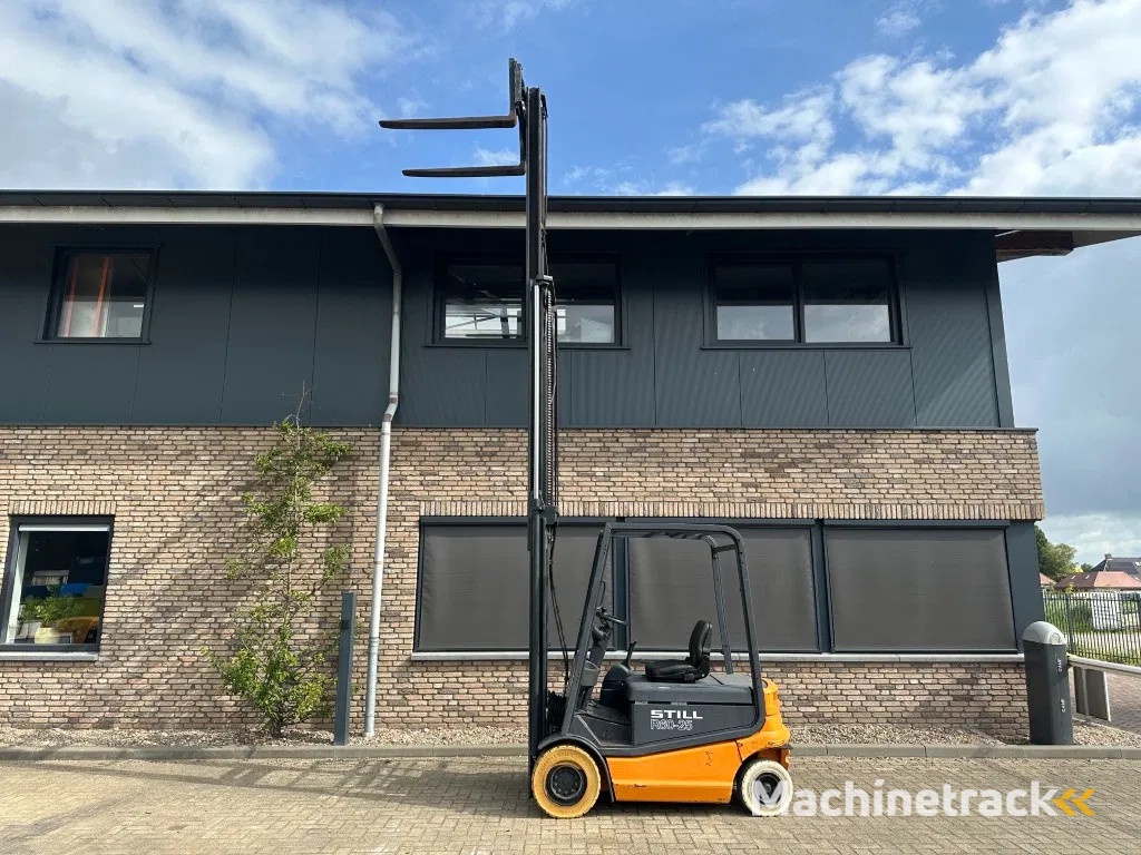 Still R 60-25 2.5 ton Triplex Freelift Sideshift Elektra Heftruck 590 cm hefhoogte !