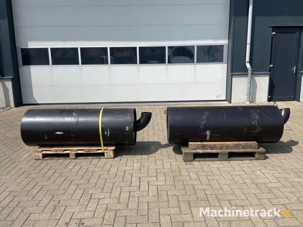 Exhaust Uitlaat demper - 2 stuks nieuw!!!!