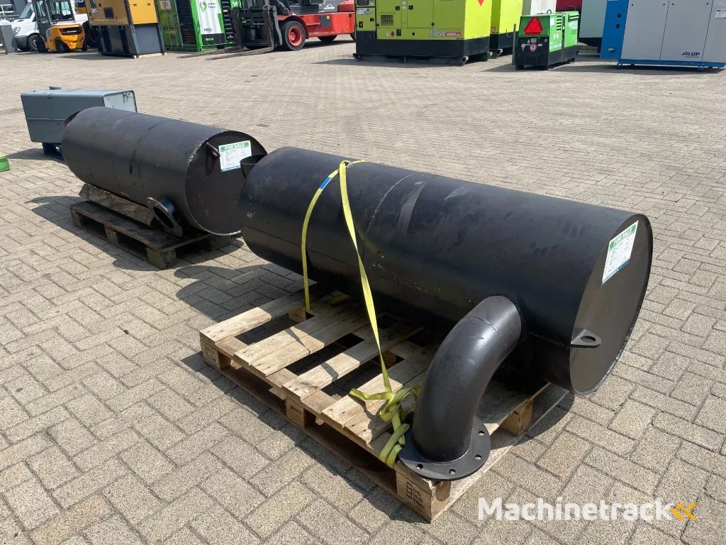 Exhaust Uitlaat demper - 2 stuks nieuw!!!!