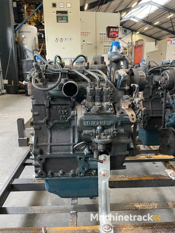 Kubota D722 dieselmotor 3 cilinder 18 PK (4stuks!)