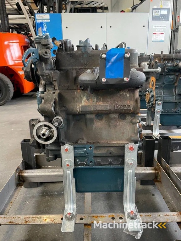 Kubota D722 dieselmotor 3 cilinder 18 PK (4stuks!)
