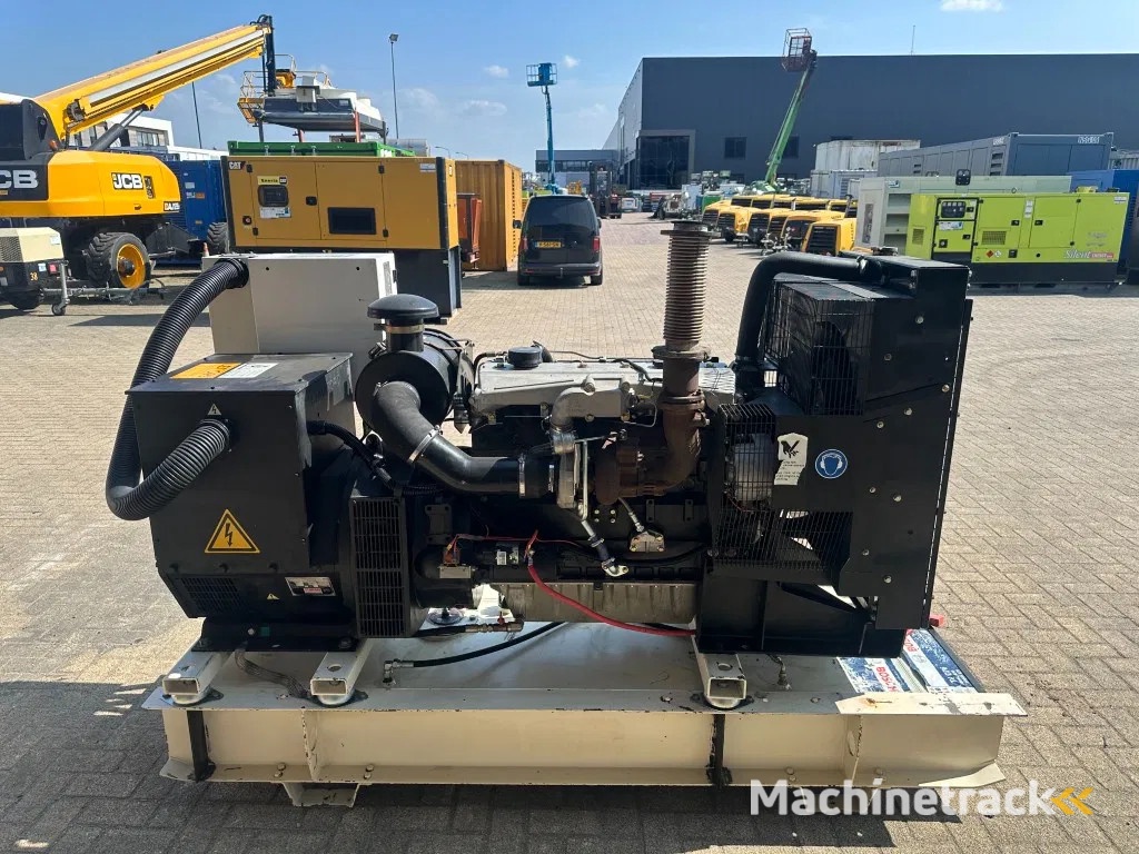 Perkins Stamford 100 kVA noodstroom generatorset