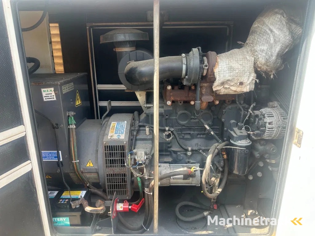 Iveco FPT NEF45 SM1A.A004 Stamford 60 kVA Silent Renrtal generatorset