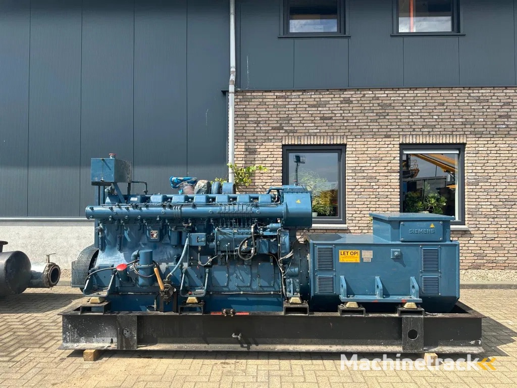 Mitsubishi S8NPTA 510 kVA Marine generatorset as New ! 182 hours !