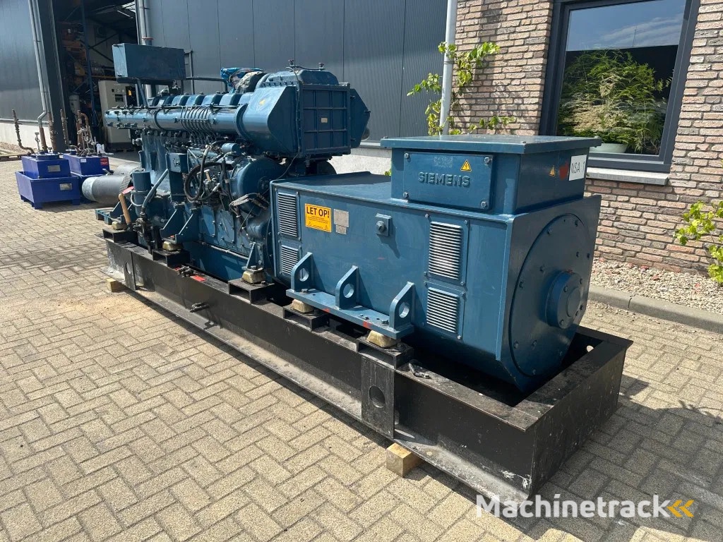 Mitsubishi S8NPTA 510 kVA Marine generatorset as New ! 182 hours !