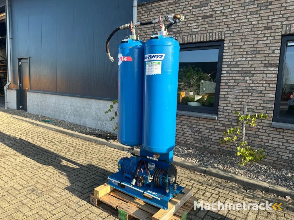 Hogedruk Hogedruk Luchtstart Air starter 30 Bar 15 kW 2 x 150 liter air tank