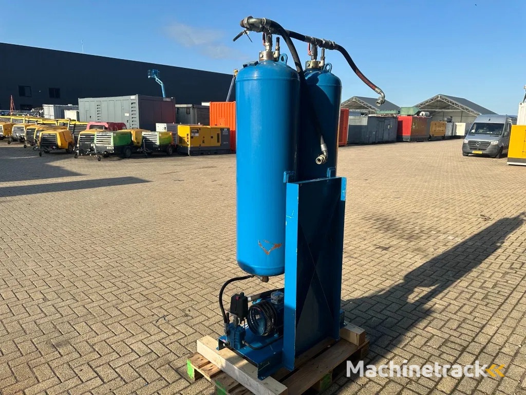 Hogedruk Hogedruk Luchtstart Air starter 30 Bar 15 kW 2 x 150 liter air tank