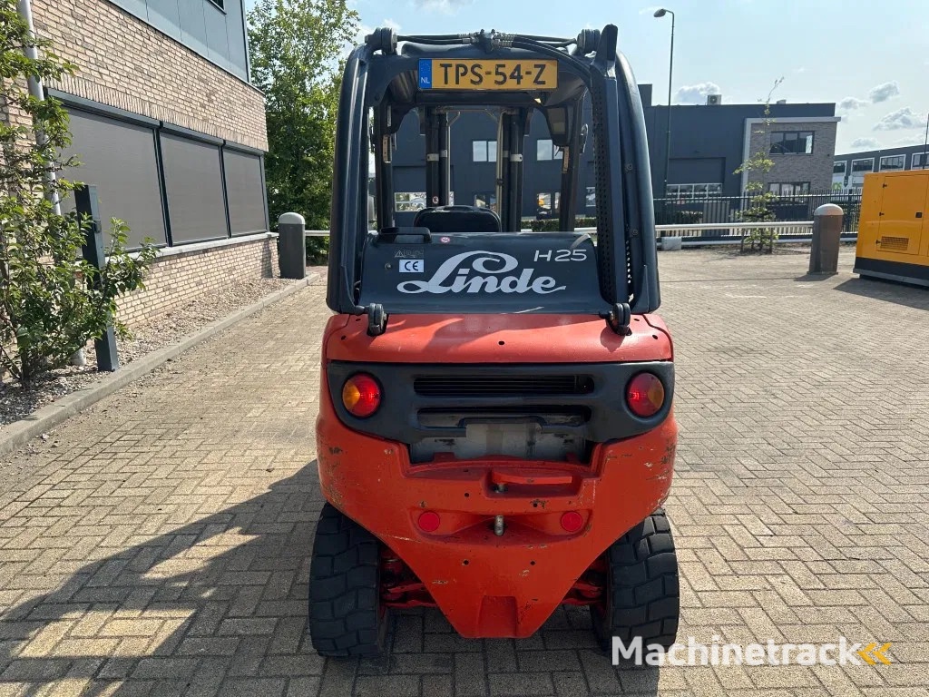 Linde H25T 2.5 ton Triplex Freelift Sideshift LPG Heftruck