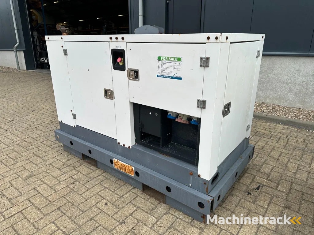 Iveco FPT F32 AM1A Leroy Somer 32 kVA Silent generatorset 28 hours !