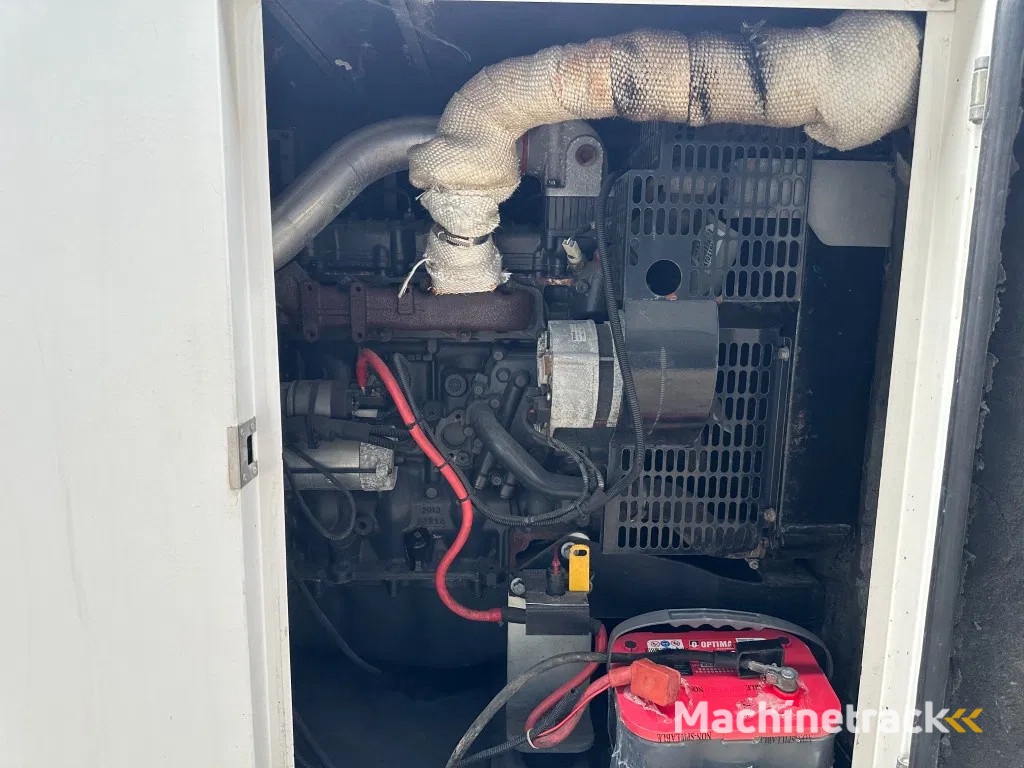 Iveco FPT F32 AM1A Leroy Somer 32 kVA Silent generatorset 28 hours !