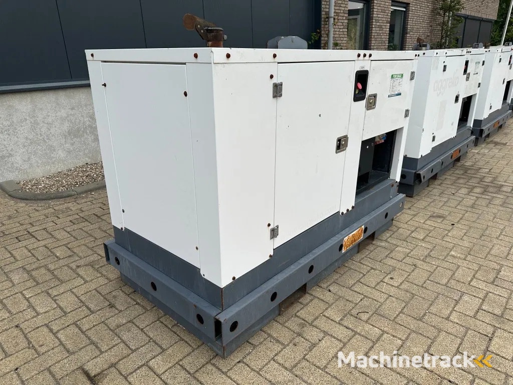 Iveco FPT F32 AM1A Leroy Somer 32 kVA Silent generatorset 28 hours !