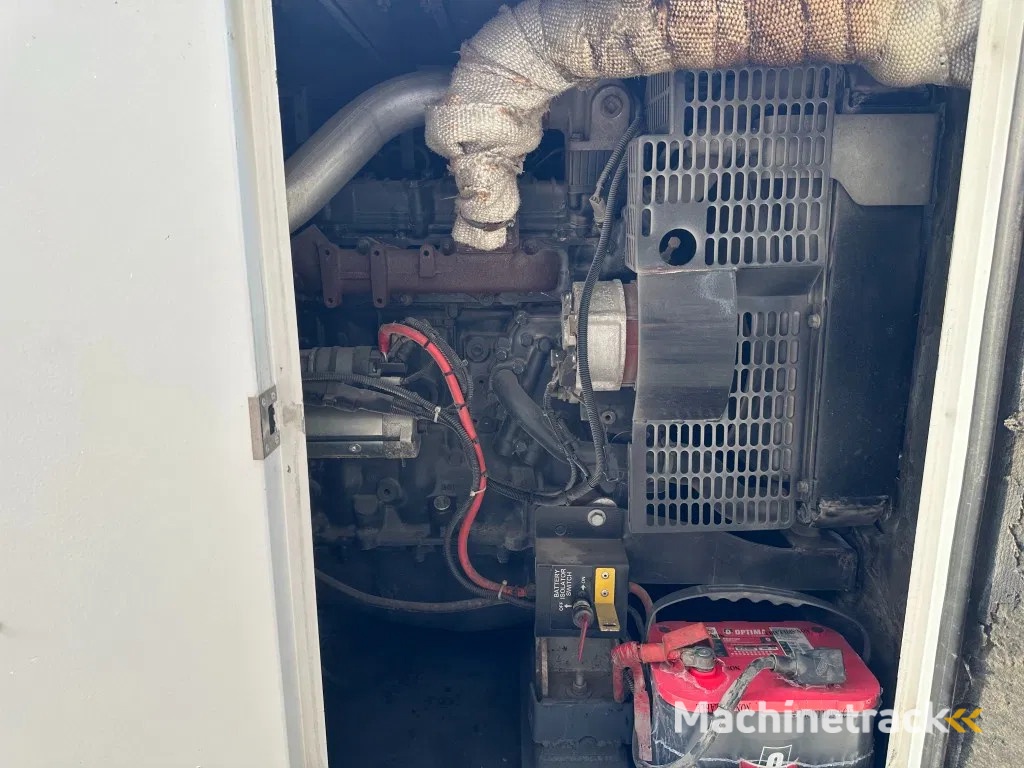 Iveco FPT F32 AM1A Leroy Somer 32 kVA Silent generatorset 667 hours !