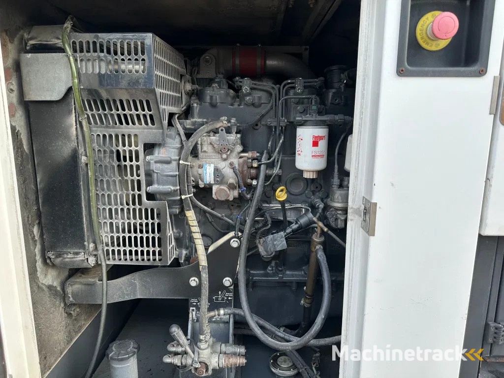 Iveco FPT F32 AM1A Leroy Somer 32 kVA Silent generatorset 667 hours !