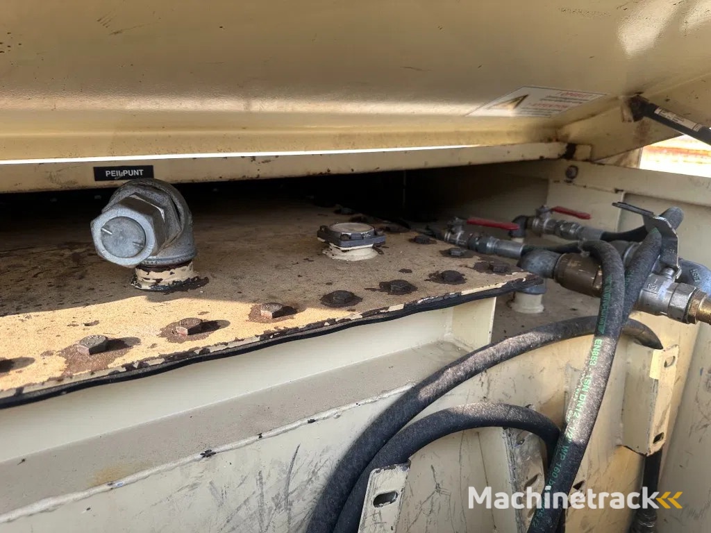 Tolsma Kiwa IBC 3000 liter Dieseltank Milieutank