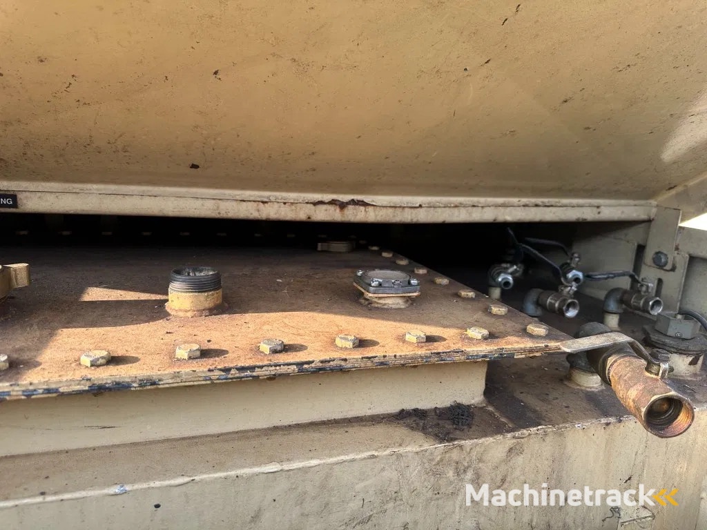 Tolsma Kiwa IBC 3000 liter Dieseltank Milieutank