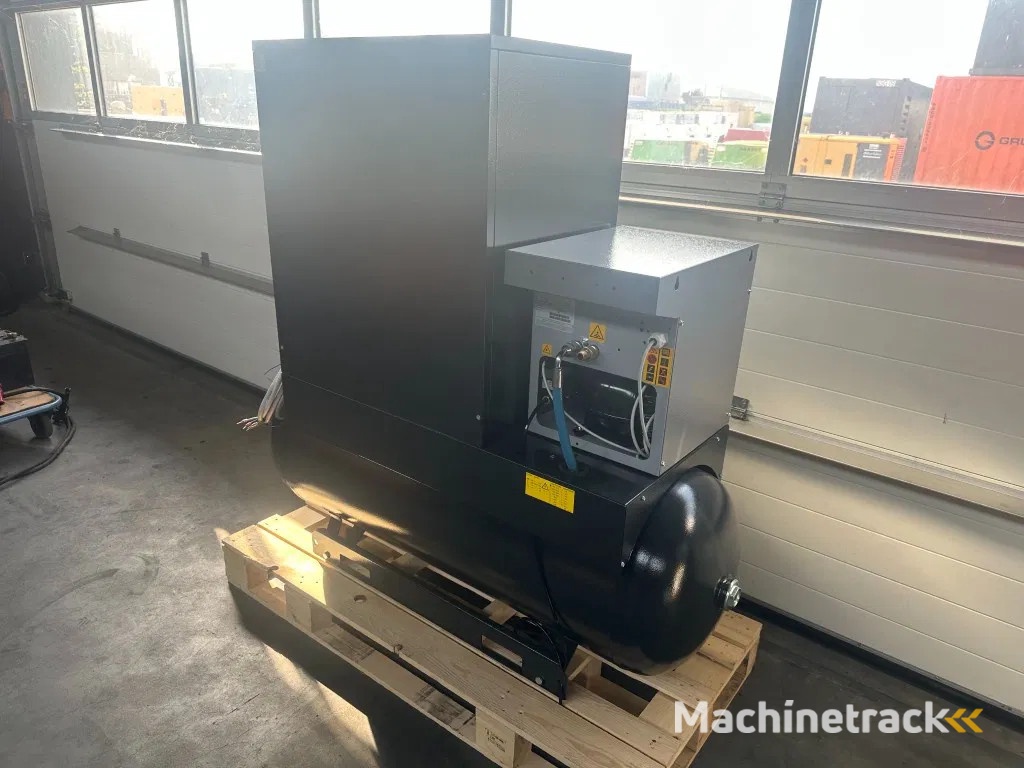 Contimac NS CN 10S 270D 7.5 kW 965 L / min 10 Bar Elektrische Schroefcompressor met Droger en Ketel