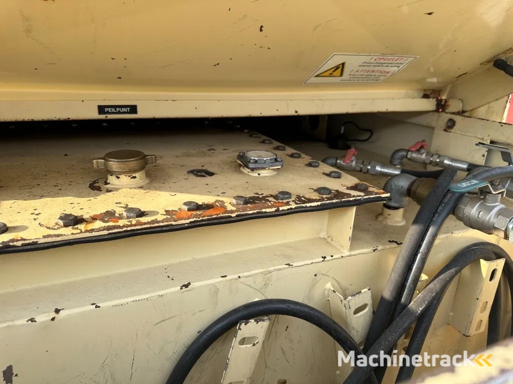 Tolsma Kiwa IBC 3000 liter Dieseltank Milieutank