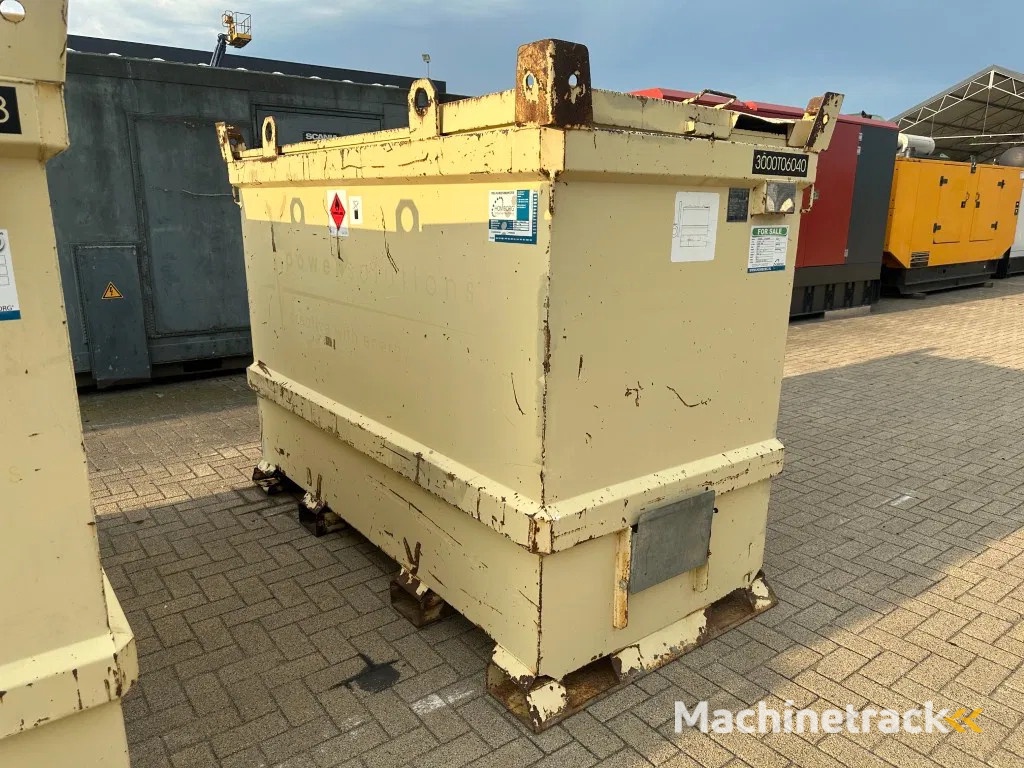 Tolsma Kiwa IBC 3000 liter Dieseltank Milieutank