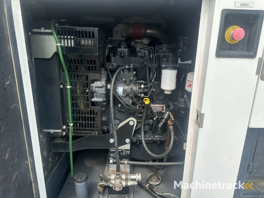 Iveco FPT F32 AM1A Leroy Somer 32 kVA Silent generatorset 92 hours !